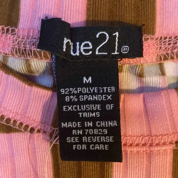 Rue 21 pink and brown checkered shirt size women’s medium NWOT never worn - Picture 2 of 6